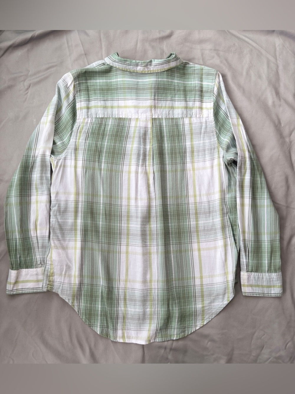 Women’s SO Favorite Button-Down shirt in Green Plaid - Picture 2 of 7